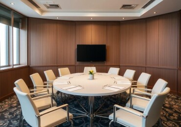 Маленький стол для переговоров: уютная и умная альтернатива для компактных пространств