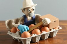 Créer un menuisier de secours avec une boîte à œufs — Basteln Sie Ihren eigenen kleinen Handwerker aus Eierkarton