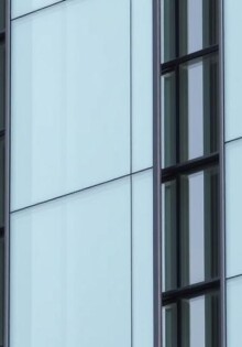 Фасадные системы: как выбрать, спроектировать и обслуживать внешний слой здания